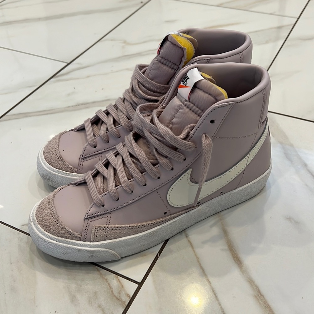 Nike Blazer Mid ‘77